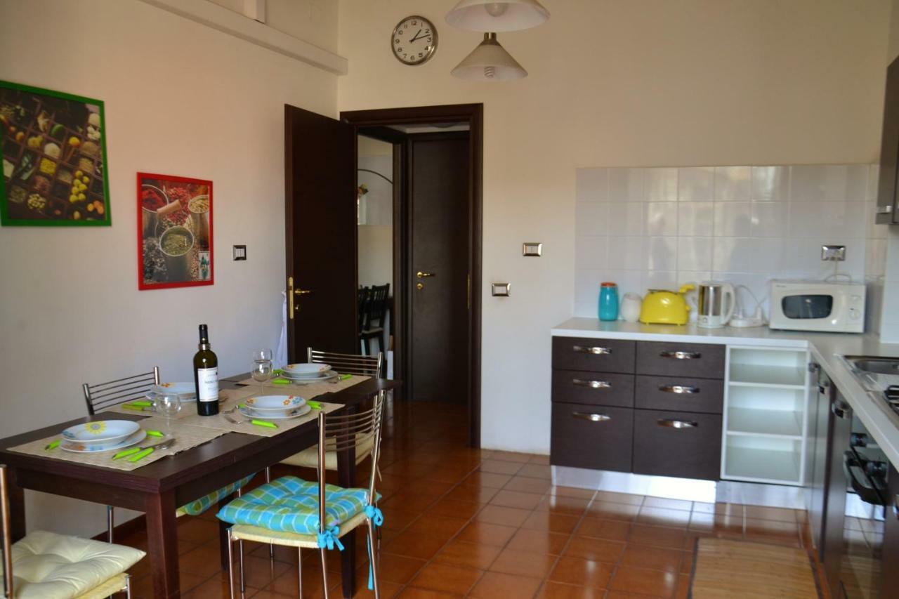 Family'S Apartment Trastevere Roma Exterior foto